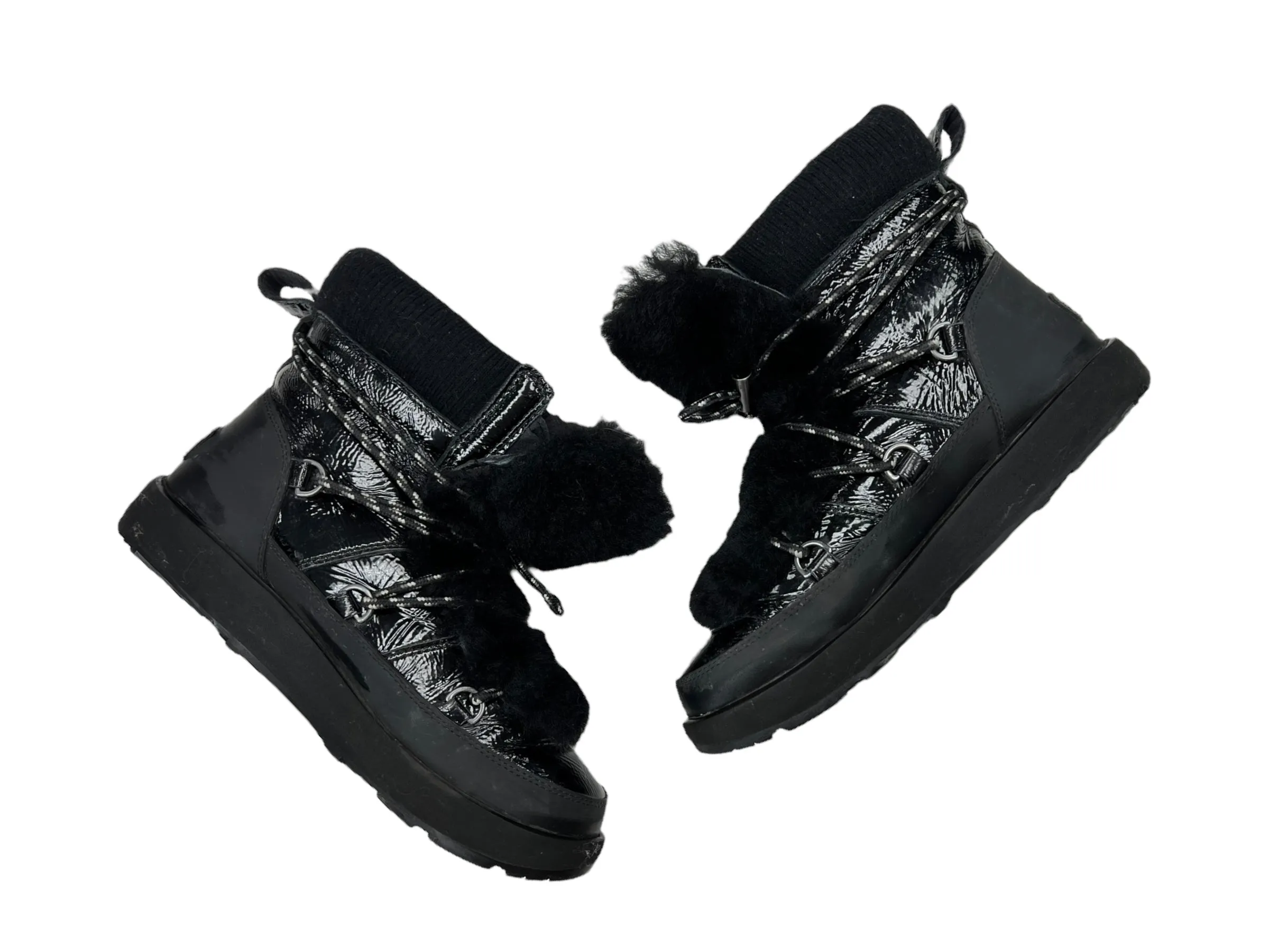 Boots Snow By Ugg  Size: 7