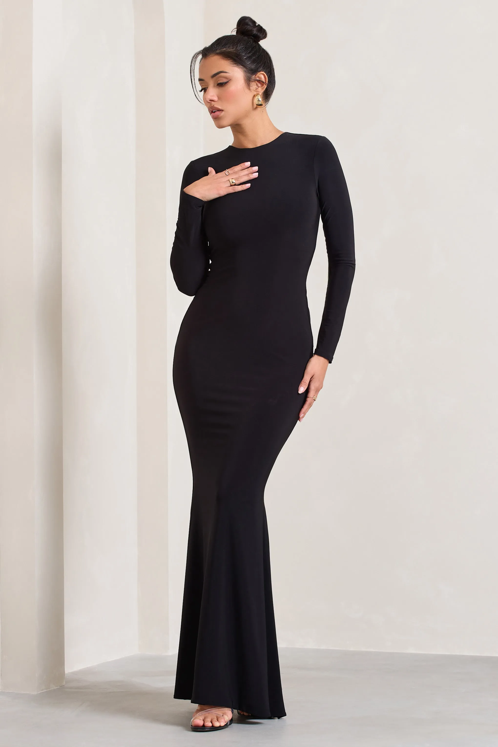 Donna | Black Long-Sleeved Open-Back Maxi Dress