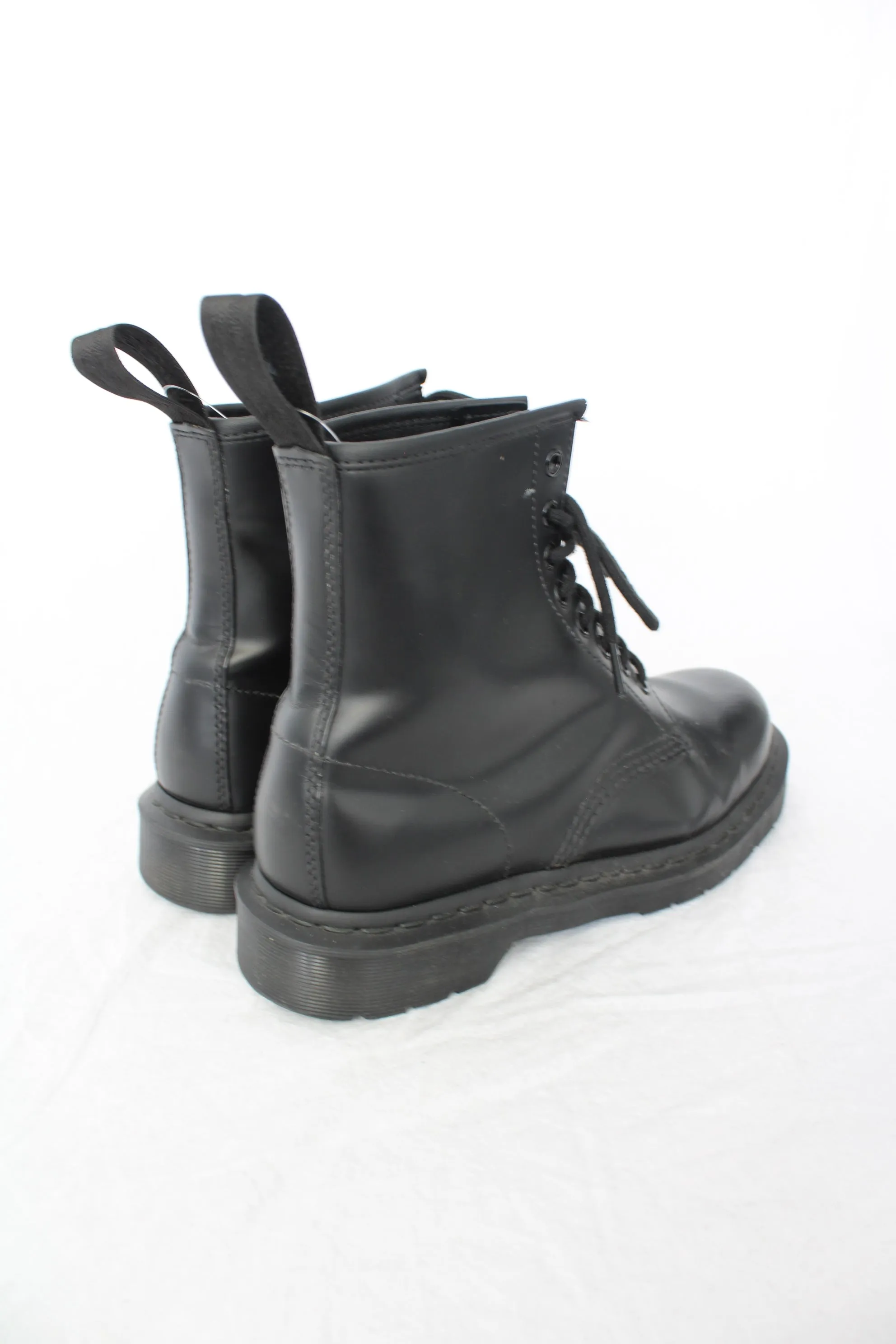 Dr Martnes - 1460 Smooth Leather Mono Boots