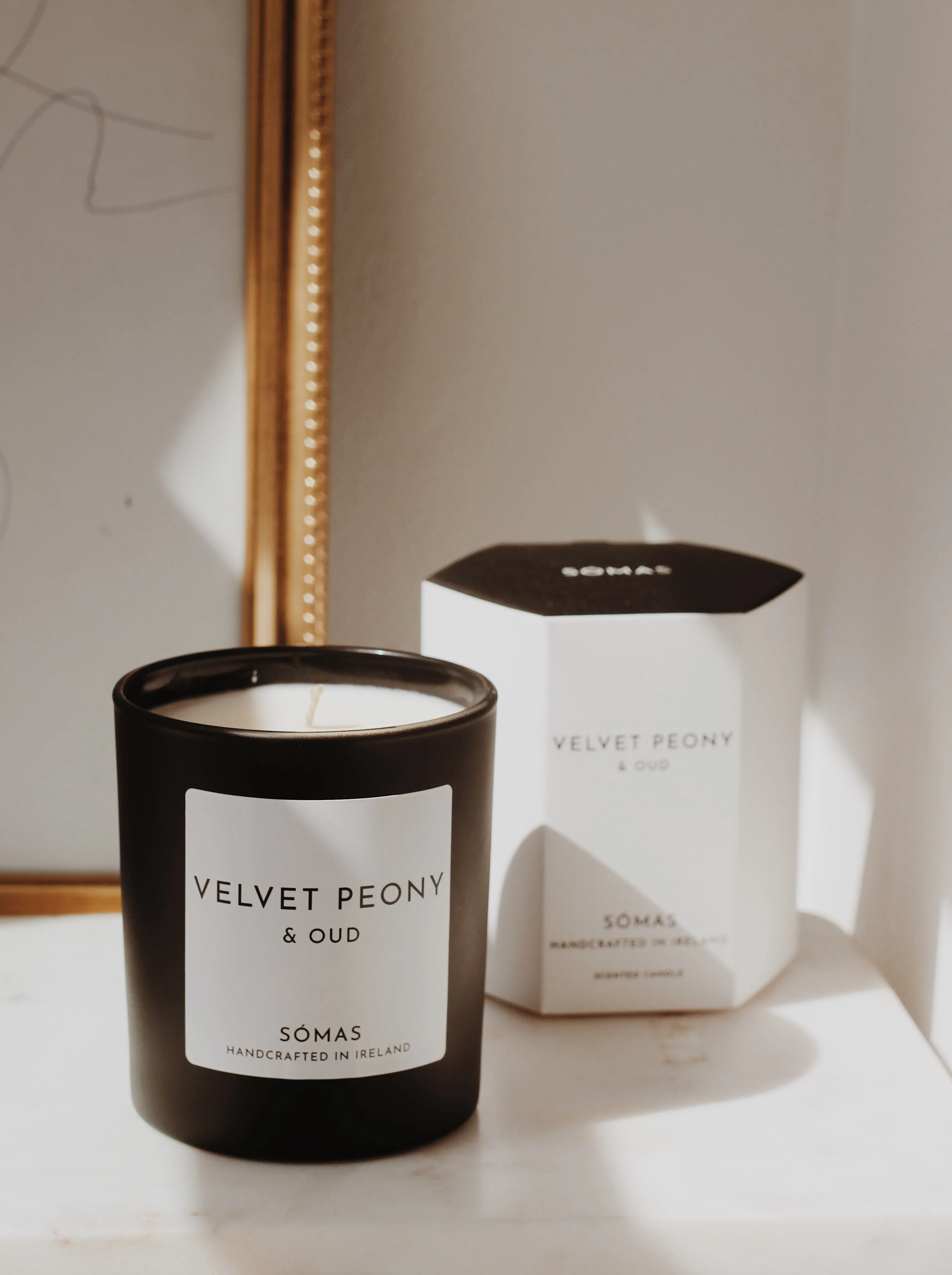 Velvet Peony and Oud Candle